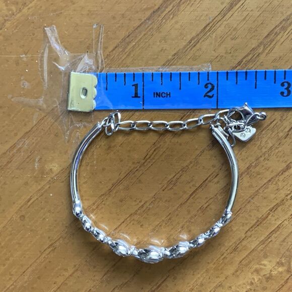 Swarovski Heartstone Bracelet 827545 Silver Hearts *Missing 1 Heart Crystal* - Picture 13 of 13